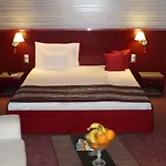 Veronika Hotel Tiszaujvaros