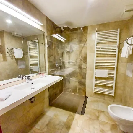 Veronika Hotel Tiszaújváros